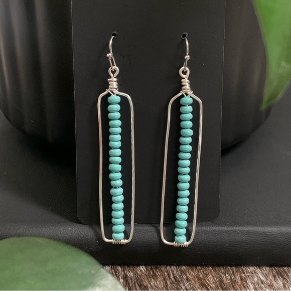 • [Handmade] Boho Beaded Earrings • - Picture 1 of 15